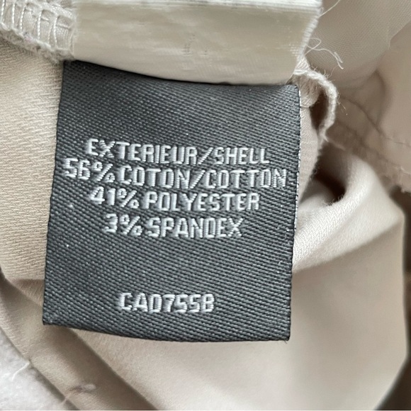 Old Navy Oversized Cropped Licensed Pop Culture Graphic Selena Ivory Sweatshirt - Picture 6 of 10